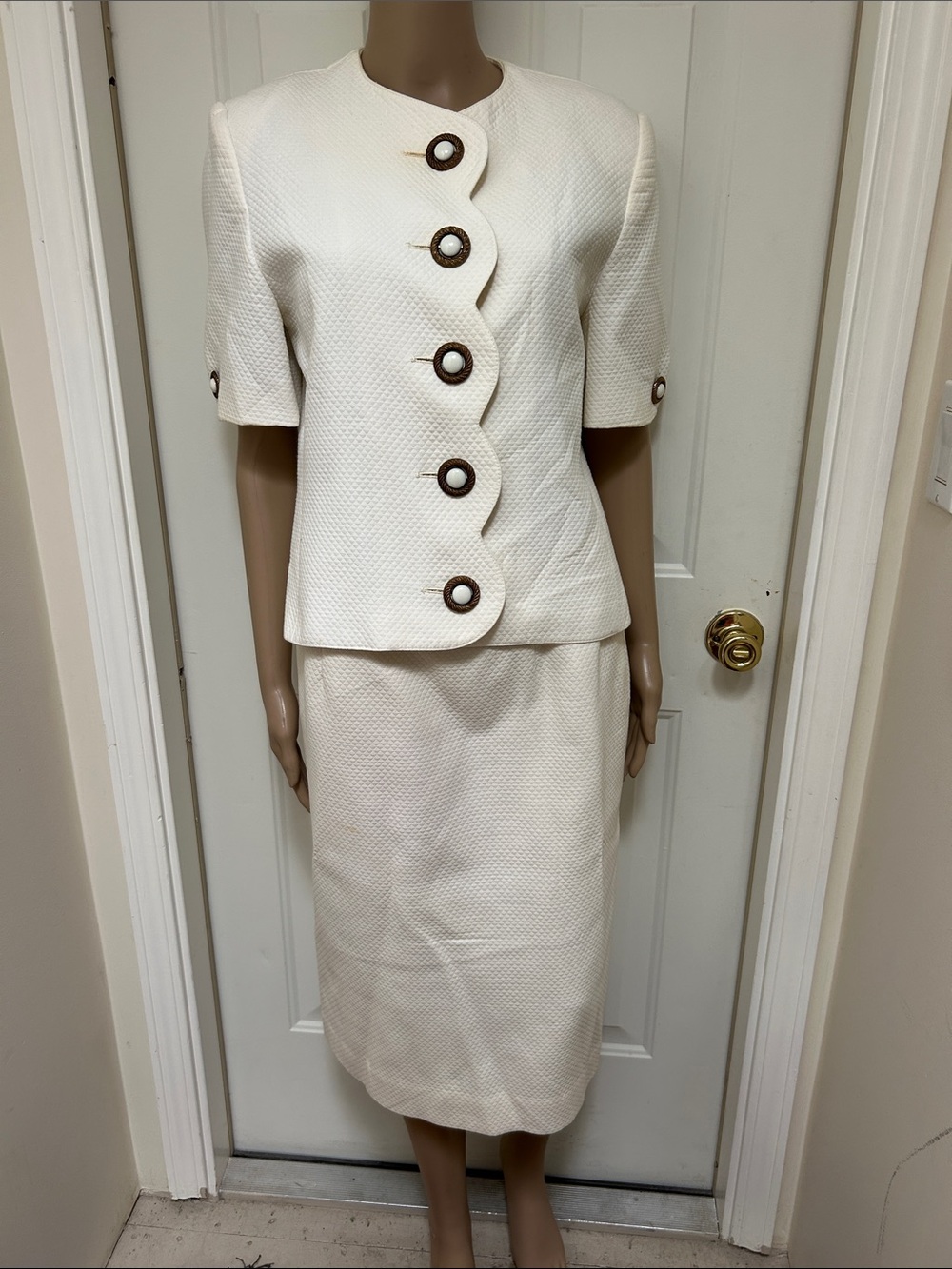 VTG Herbert Grossman Cynthia Sobel Neiman Marcus White Textured Skirt Suit Set